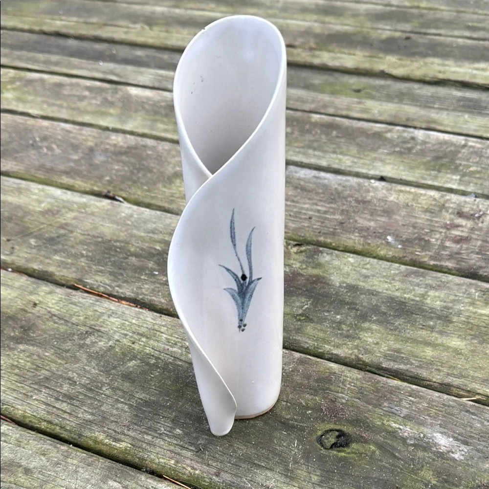 Hilborn Canada Vase